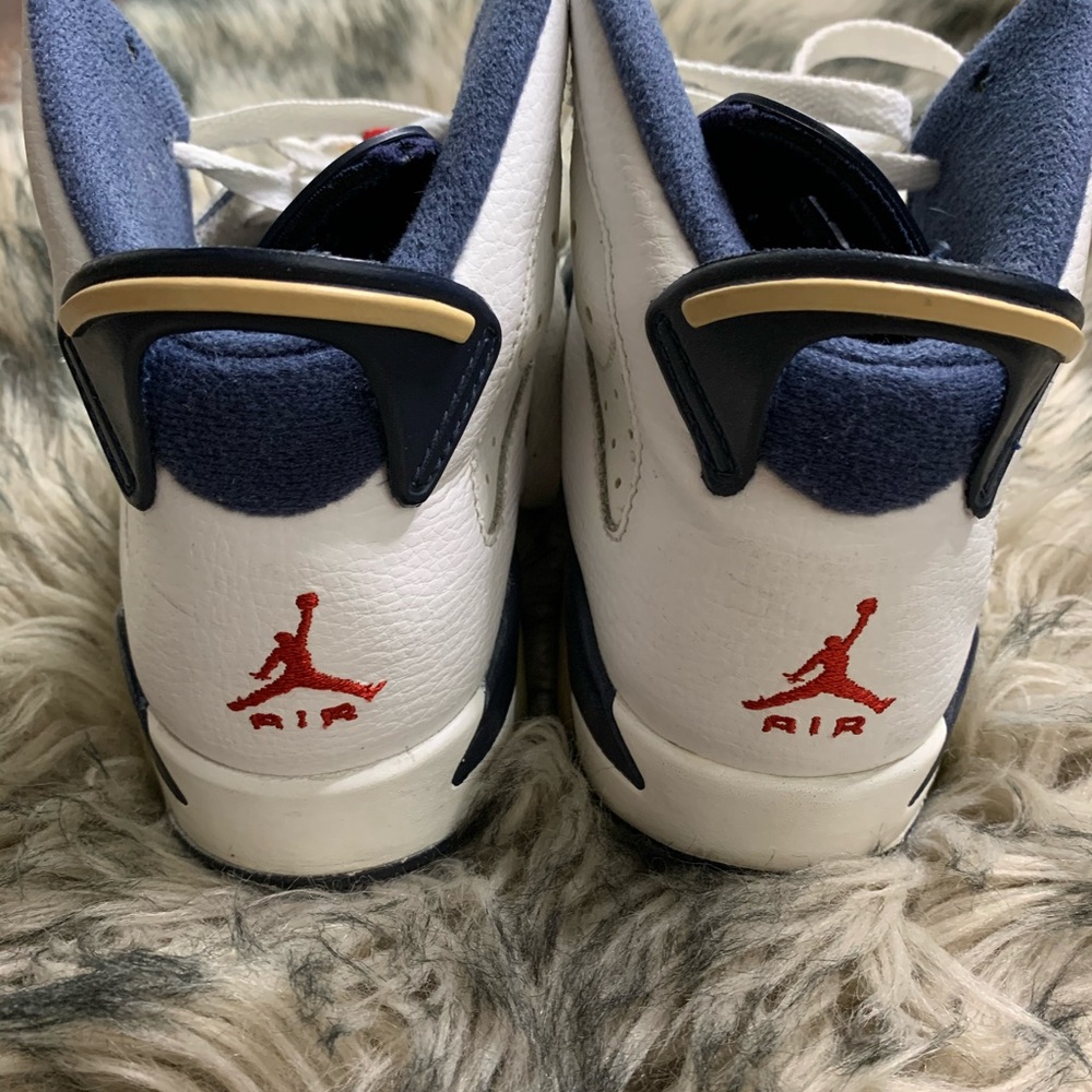 Shoes - Picture 3 of 5